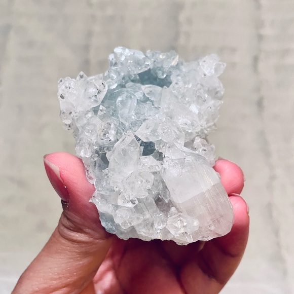 Diamond Apophyllite Cluster - Picture 12 of 14